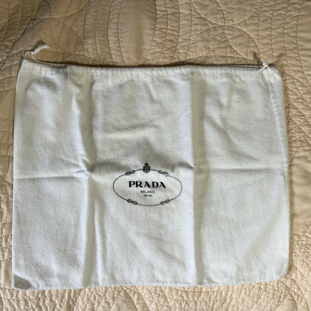 Prada white cotton shoe bag fits 2 shoes. Excellent condition